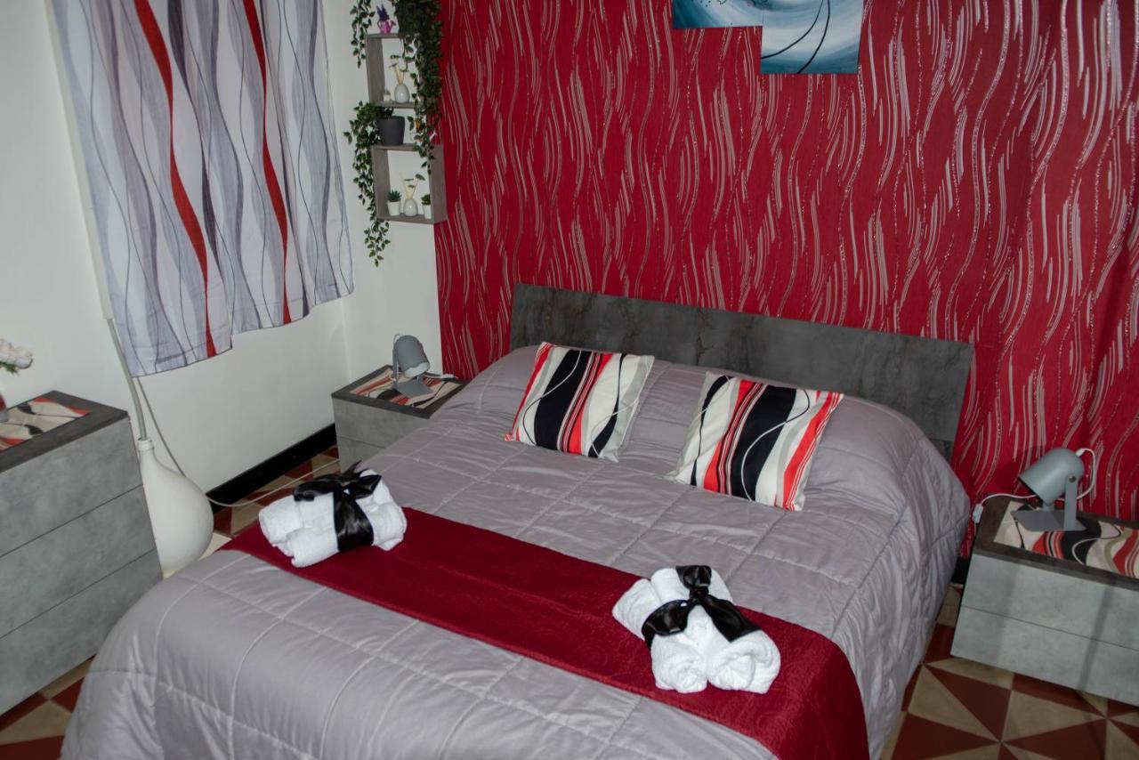 Pitagora House Hotell Taranto Eksteriør bilde