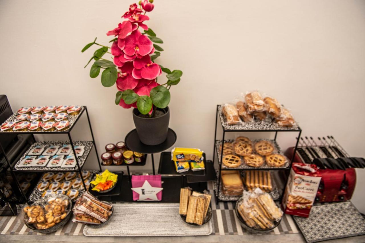 Pitagora House Hotell Taranto Eksteriør bilde
