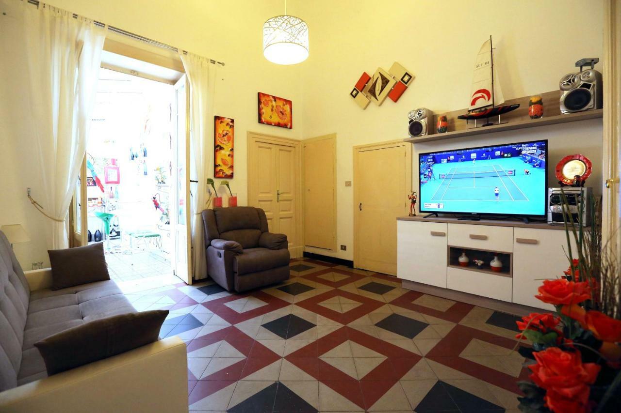 Pitagora House Hotell Taranto Eksteriør bilde