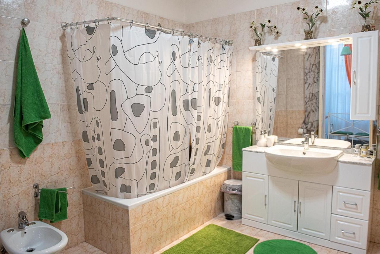 Pitagora House Hotell Taranto Eksteriør bilde